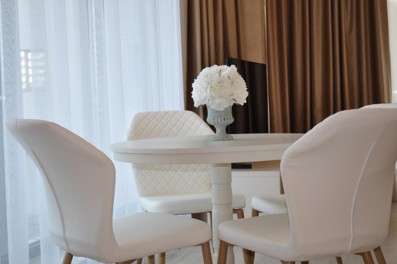 By Bel Air Luxury And Nord *