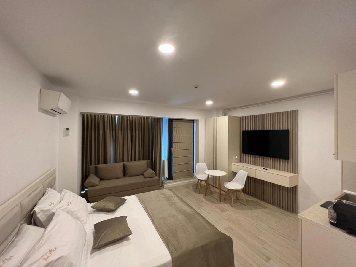 By Bel Air Luxury And Nord *